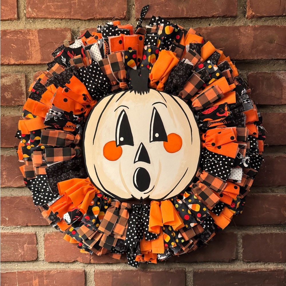 Retro Pumpkin Halloween Rag Wreath